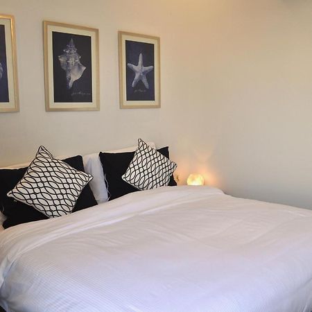 Luxury Suite - Amazing Views & Lovely Garden Σαλάλα Εξωτερικό φωτογραφία